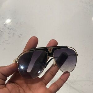 Stylish Gold and Black Louis V Sunglasses